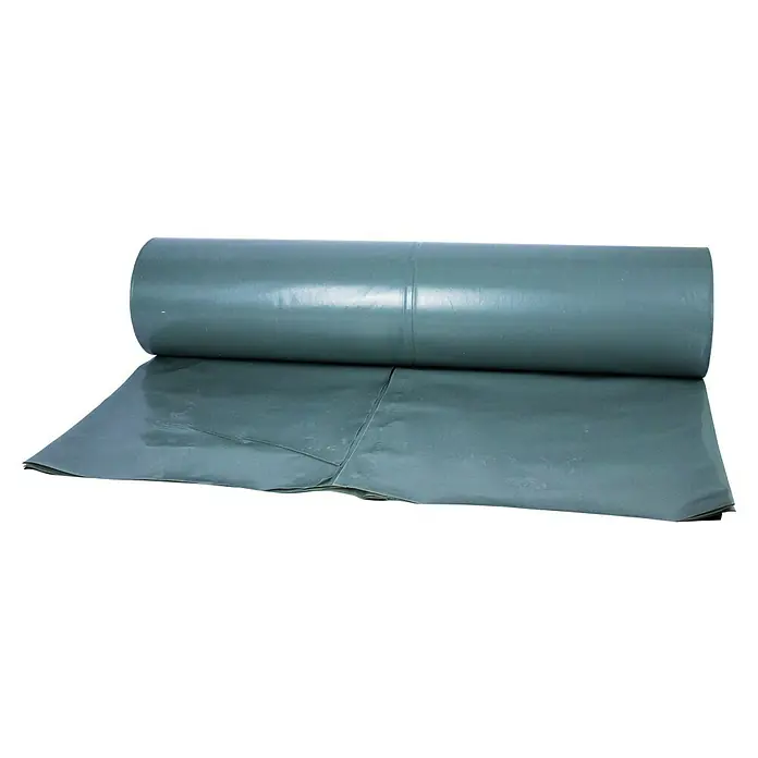 Solarfloor Schutzfolie - 50 x 4 m, Stärke: 0,2 mm - Eine Rolle wasserdichte, dunkelgrüne Gewebeplane für den Außenbereich, teilweise ausgerollt und glänzend.