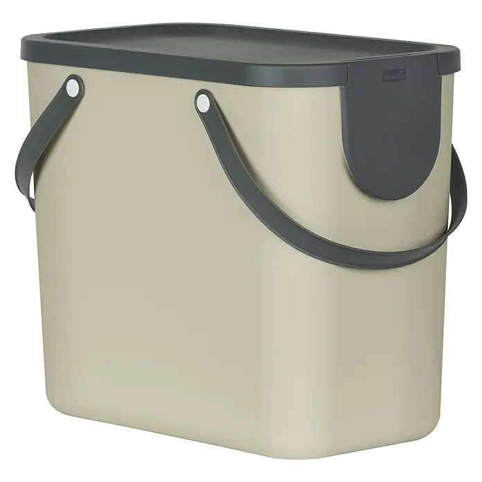 Rotho Albula Mülltrennsystem - 25 l, Kunststoff, Cappuccino - Ein beigefarbener Bio-Abfalleimer mit Deckel und Griffen aus grauem Kunststoff, ideal für die Küche.