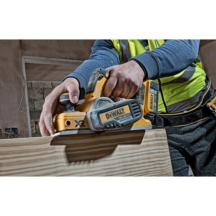 Dewalt XR 18V Akku-Handhobel DCP580N-XJ (18 V, Ohne Akku, Hobelbreite: 82 mm, Karton) | BAUHAUS