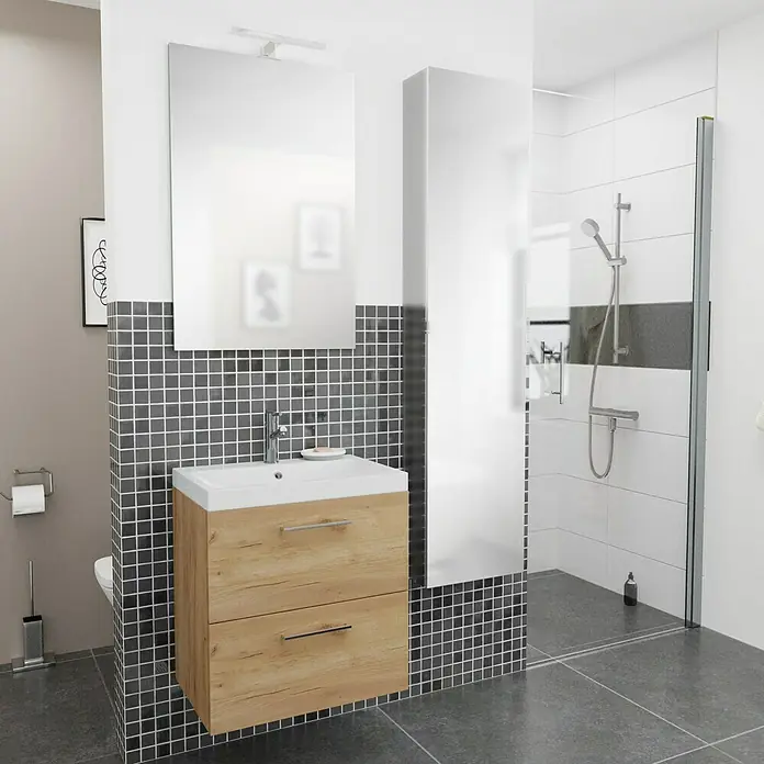 Camargue Espacio Einbauwaschbecken Olex - 60 x 40 cm, Weiß - Badezimmer-Interieur mit Waschtischunterschrank aus Holz und einem großen Spiegel. Die grauen Fliesen sorgen für ein modernes Ambiente.