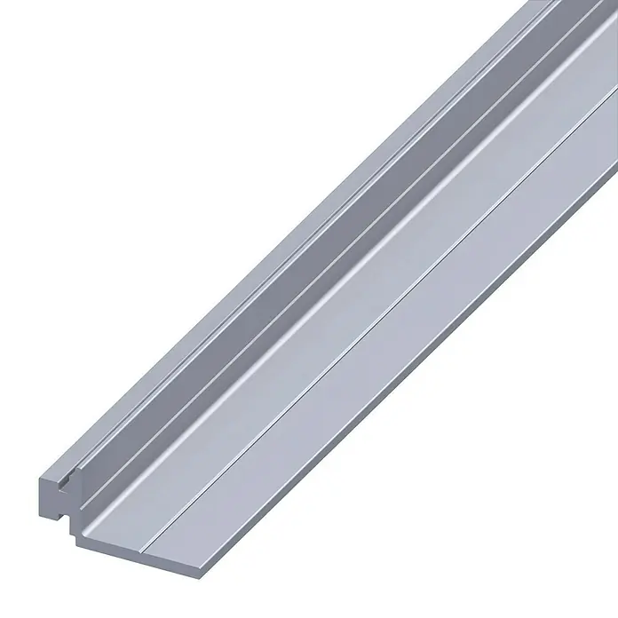 Kantoflex Coaxis Auflageprofil - B x L: 23,5 x 1.000 mm, Aluminium, Silber - Detailaufnahme einer Aluminiumprofilschiene, ideal für Konstruktionen, mit präziser Nut für vielfältige Anwendungen.