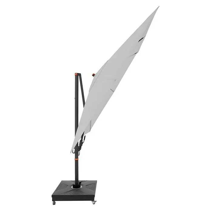 Doppler Ampelschirm myZone AX - Hellgrau, Bespannungsmaß (L x B): 280 x 280 cm - Seitenansicht eines grauen, freitragenden Sonnenschirms mit schwarzem Ständer und orangefarbenen Akzenten für den Außenbereich.