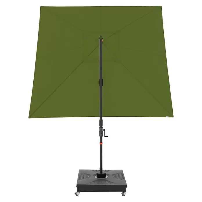 Doppler Ampelschirm myZone AX - Kiwi, Bespannungsmaß (L x B): 280 x 280 cm - Grüner quadratischer Sonnenschirm mit dunkelgrauem Mast und rollbarem Sockel.