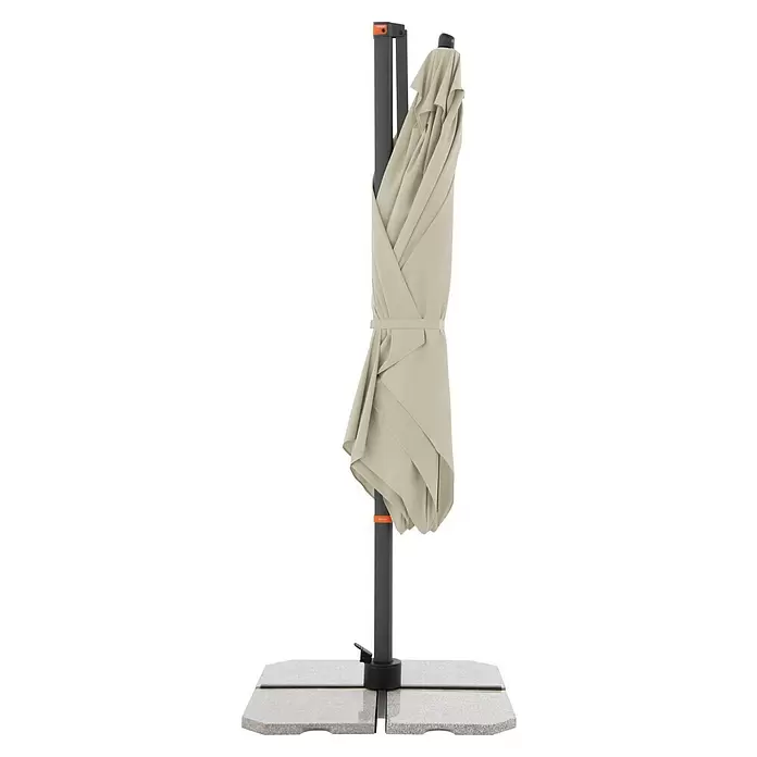 Doppler Ampelschirm myZone AX - Natur, Bespannungsmaß (L x B): 320 x 240 cm - Zusammengeklappter beiger Terrassenschirm mit dunkelgrauem Mast und hellgrauem Steinfuß.