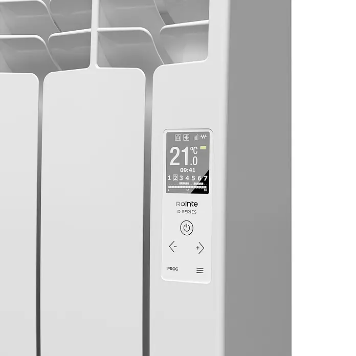 Rointe Emisor térmico Delta - 770 W, Blanco, 9,7 x 67,5 x 58,5 cm, Fluido - Primer plano de un radiador blanco ROINTE D Series con pantalla digital que indica 21°C.