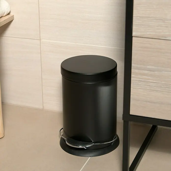 Venus Treteimer Ben - 3 l, Metall, Schwarz - Schwarzer Treteimer im Badezimmer. Der Mülleimer mit Fußpedal ist kompakt und passt gut in moderne Badezimmer.