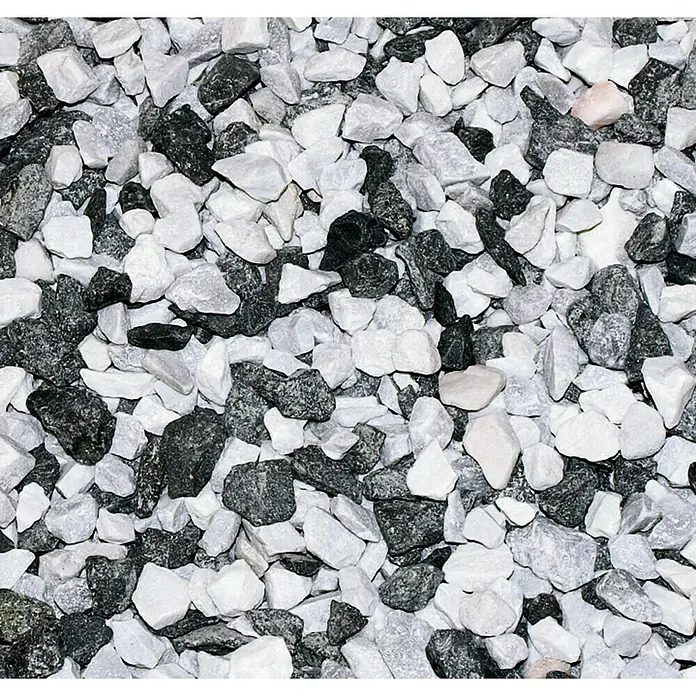Hamann Mercatus Marmorsplitt - Ice Mix, Körnung: 8 mm - 16 mm, 25 kg - Nahaufnahme von dekorativem Ziersplitt in Grau- und Weißtönen, ideal für Gartenwege und als Gestaltungselement im Außenbereich.