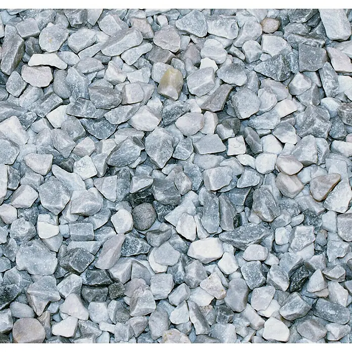 Hamann Mercatus Marmorsplitt - Ice Blue, Körnung: 8 mm - 16 mm, 1.000 kg - Nahaufnahme von einer Menge dekorativer, grauer Zierschottersteine, die sich ideal für Gartenwege und Akzente eignen.