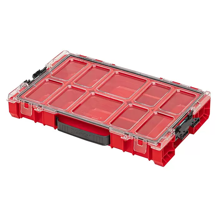Qbrick System Kleinteilekoffer Pro Organizer 100 - L x B x H: 29,6 x 45 x 7,9 cm, Anzahl Fächer: 8 Stk. - Roter Kunststoff-Organizer mit transparentem Deckel und mehreren Fächern, schwarzem Griff und Verschlüssen.