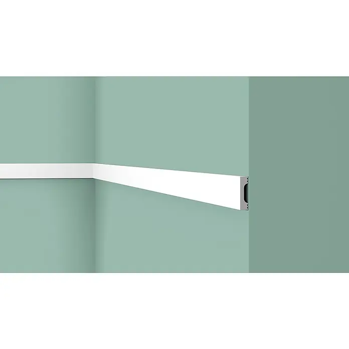 Nmc Decoflair Zierprofil Wandleiste C19 - 200 cm x 38 mm x 10 mm, Hochverdichtetes extrudiertes Polymer (HDPS) - Das Bild zeigt eine moderne, weiße Wandleiste, die an einer mintgrünen Wand angebracht ist. Die Leiste hat ein schlichtes, minimalistisches Design.