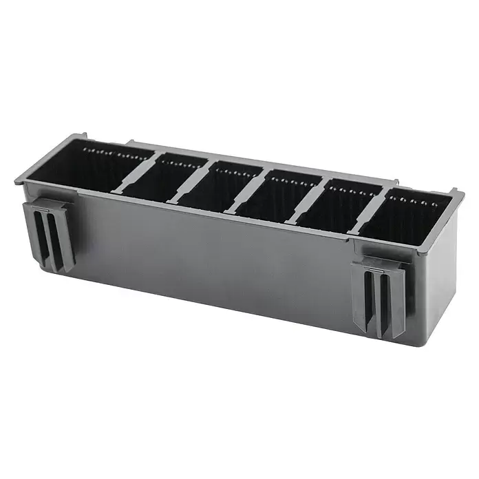 Qbrick System Kleinteileeinsatz - L x B x H: 27,5 x 8,5 x 7 cm, Polypropylen - Dunkelgraue Kunststoff-Organisationsschale mit sieben Fächern und seitlichen Klammern.