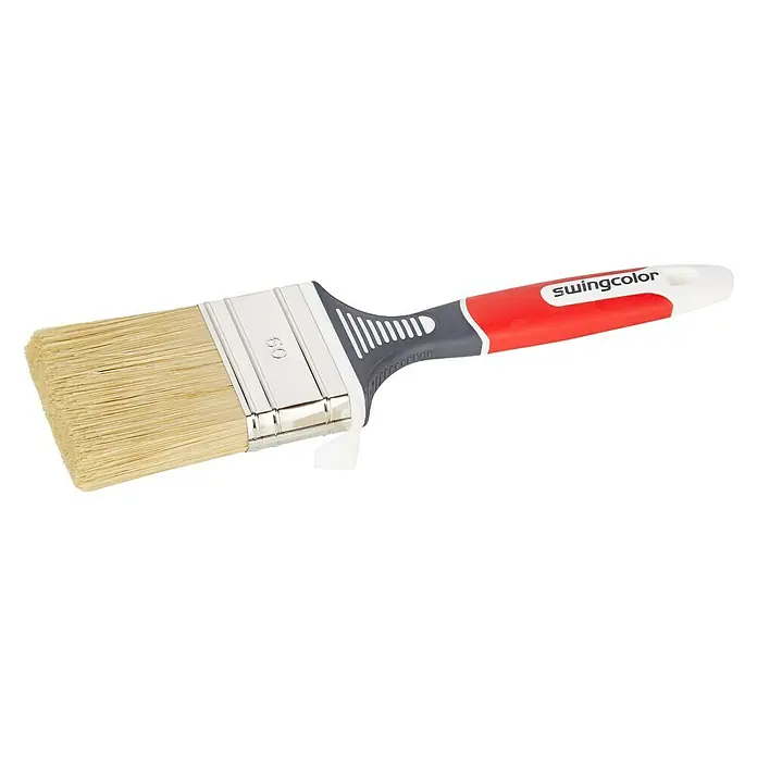 swingcolor Flachpinsel 3K - Breite Borsten: 60 mm, Mischborsten, Kunststoff - Ein Swingcolor-Flachpinsel mit Borsten und einem rot-schwarz-weißen Griff, ideal für Malerarbeiten. Der Pinsel ist perfekt für glatte Oberflächen.