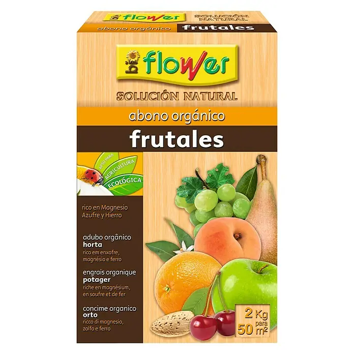 Flower Abono orgánico frutales - 2 kg - Imagen de un paquete de fertilizante orgánico "Flower" para árboles frutales. Contiene magnesio, azufre y hierro para agricultura ecológica.