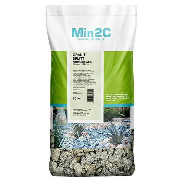 Min2C Granitsplitt - Körnung: 12 mm - 32 mm, 25 kg - Eine Tüte Min2C Granitsplitt Anthrazit-Weiß, ein natürlicher Rohstoff für Gartengestaltung und Landschaftsbau mit einer Körnung von 16-32 mm.