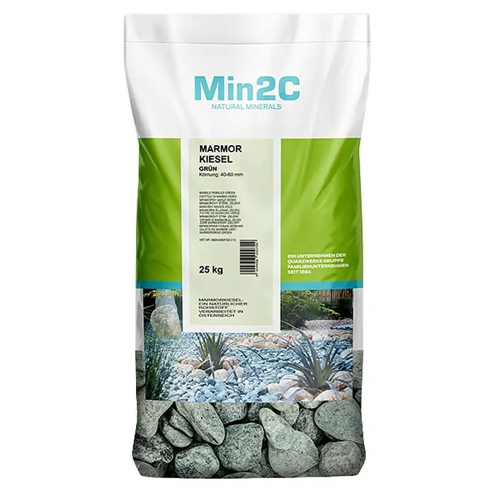 Min2C Marmorkiesel - Grün, Körnung: 40 mm - 60 mm, 25 kg - Eine 25 kg Packung Min2C Marmorkiesel Grün, ein Naturprodukt für die Gartengestaltung. Ideal für dekorative Steingärten und Außenbereiche.