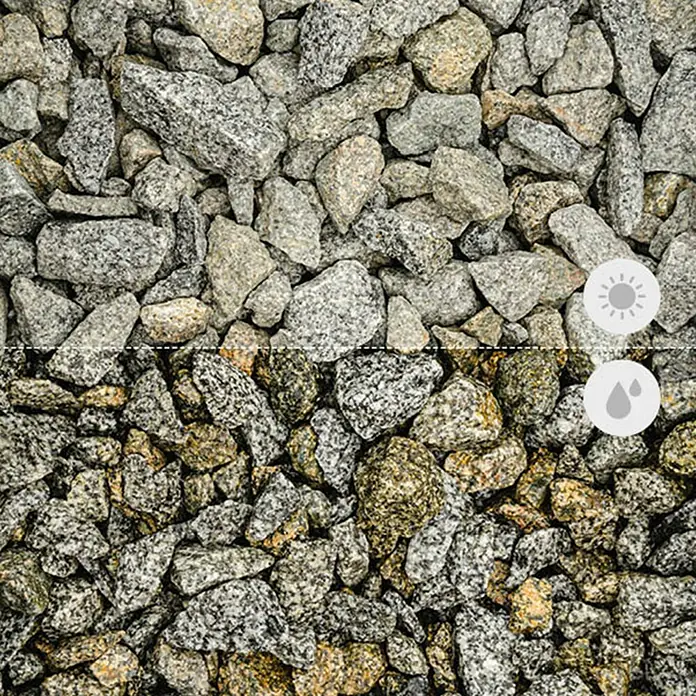 Min2C Granitsplitt - Körnung: 12 mm - 32 mm, 25 kg - Ansicht von trockenem und nassem Splitt. Die Farben des Splitts verändern sich deutlich, wenn er nass wird.