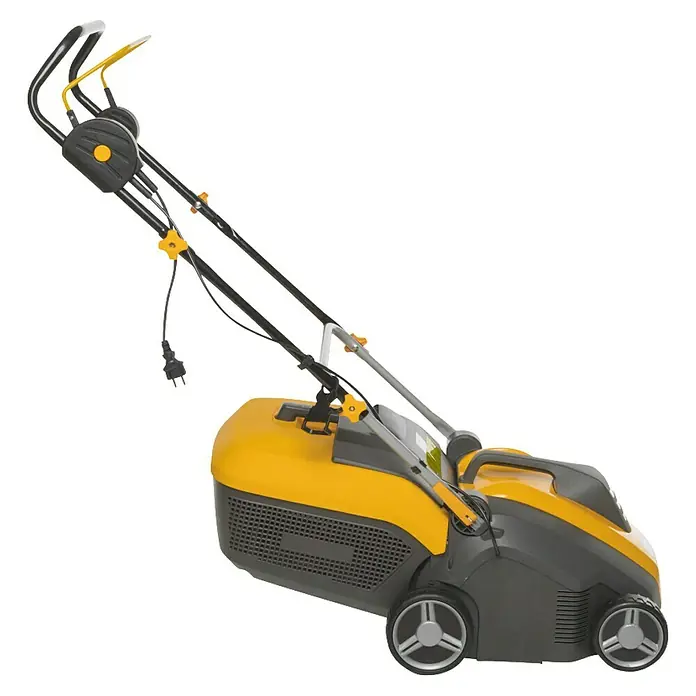 Stiga Elektro-Vertikutierer-Lüfter SV 415 E - 1.500 W, Arbeitsbreite: 38 cm - Abbildung eines gelben Rasenmähers. Er ist mit einem verstellbaren Griff und einem Fangkorb ausgestattet, der das Mähen erleichtert.