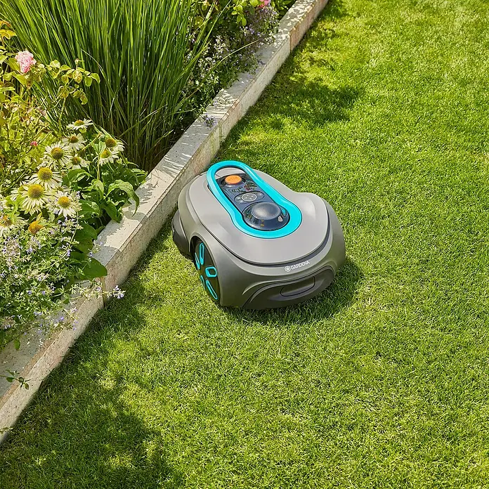 Gardena Mähroboter smart SILENO free - 600 m², Schnittbreite: 22 cm, Satellitengestützte Navigation, GPS - Der Gardena Mähroboter smart Sileno life mäht den Rasen vollautomatisch und leise. Ideal für Gärten bis 750 m².