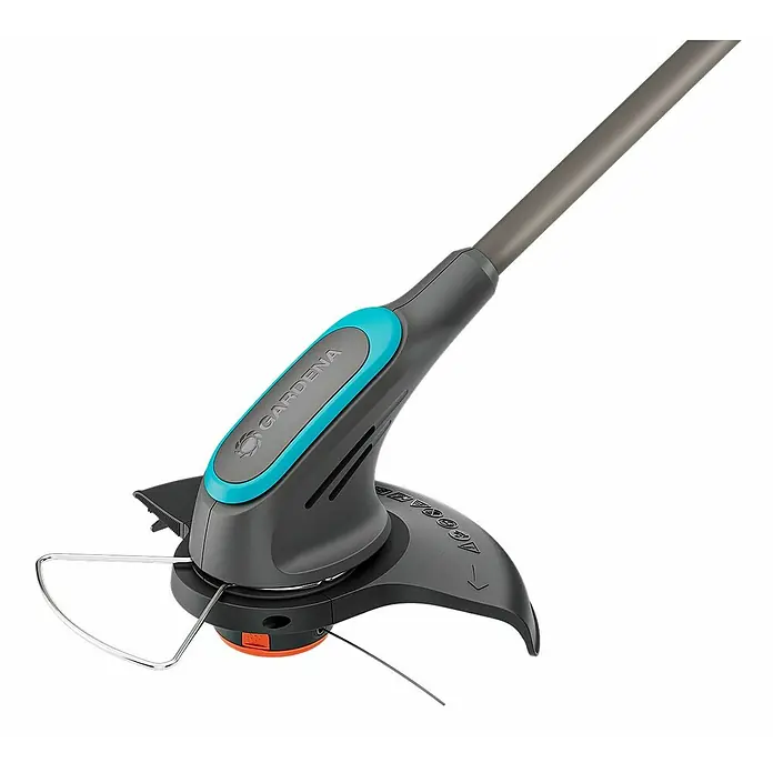 Gardena Power for All 18V Akku-Rasentrimmer PowerTrim 30/18V - 18 V, Li-Ionen, Ohne Akku, Schnittbreite Faden: 30 cm - Nahaufnahme eines Gardena Akku-Rasentrimmers, der für präzise Kantenschnitte und Rasenpflege entwickelt wurde.