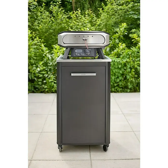 Cozze Outdoorküchen-Modul hoch - Schwarz/Silber, B x T x H: 60 x 60 x 110 cm - Der Cozze Pizzaofen mit Unterschrank ist die perfekte Ergänzung für jeden Garten. Ideal für die schnelle Zubereitung köstlicher Pizzen im Freien.