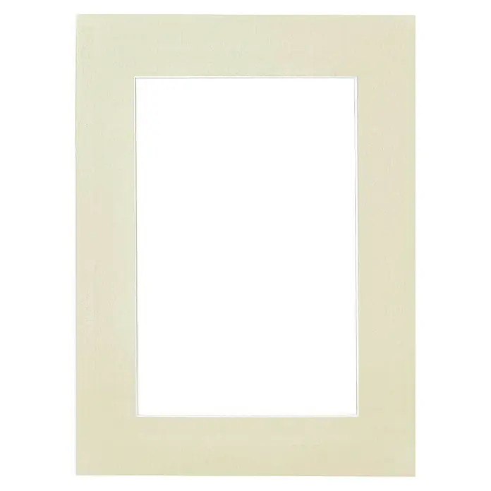 Nielsen Passepartout White Core - Dunkelweiß, Bildformat: 40 x 60 cm, L x B: 60 x 80 cm - Eine stilvolle, elfenbeinfarbene Passepartout-Umrandung, ideal um Fotos oder Kunstwerke hervorzuheben. Die neutrale Farbe lenkt nicht ab und passt zu vielen Einrichtungsstilen.