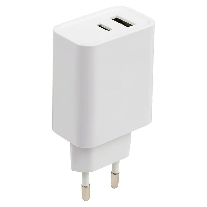 BAUHAUS Set mit Ladegerät, Zigarettenanzünder-Ladegerät, Multifunktions-Kabel - Weiß/Schwarz/Grau - Weißer USB-Wandadapter mit zwei Anschlüssen für schnelles und effizientes Aufladen von Geräten. Kompaktes Design für Reisen.