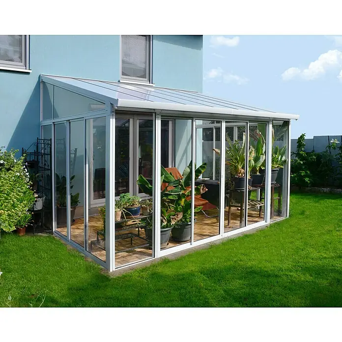 Palram – Canopia Wintergarten San Remo - B x T x H: 4,25 x 3 x 3,1 m, Verkehrsweiß - Helles Wintergartenzimmer mit viel Grün. Der Wintergarten ist lichtdurchflutet und bietet Platz für Pflanzen.