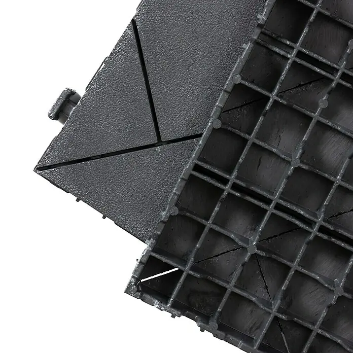 Klickfliese Parquet - 30 x 30 x 2,2 cm, Stahlgrau, 6 Stk. - Nahaufnahme von grauen, modularen Bodenfliesen aus Kunststoff. Die Fliesen zeigen ein ineinandergreifendes Design für einfache Installation.