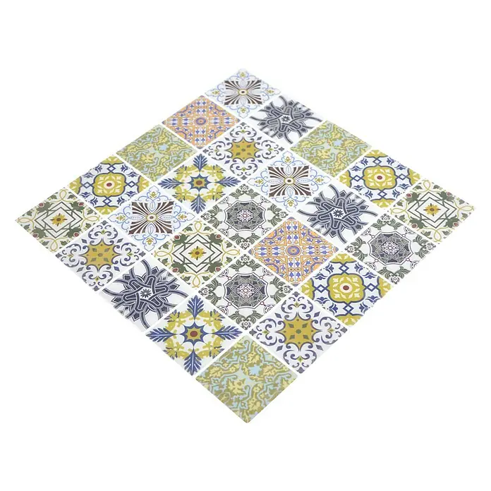 Selbstklebemosaik SVM RETRO - 25,5 x 25,5 cm, Mehrfarbig, Glänzend - Nahaufnahme eines Mosaiks mit verschiedenen geometrischen und floralen Mustern in warmen Farben. Ein dekoratives Element für Innenräume.