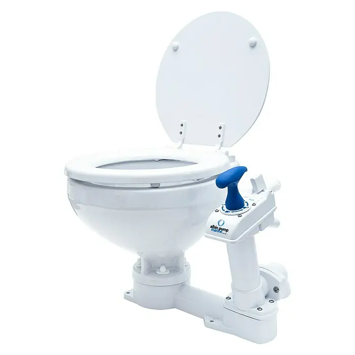Albin Pump Bordtoilette Manuell Kompakt - L x B x H: 40 x 45 x 34 cm, Keramik - Eine tragbare, weiße Albin Pump Marine Toilette mit blauem Hebel und geöffnetem Deckel.