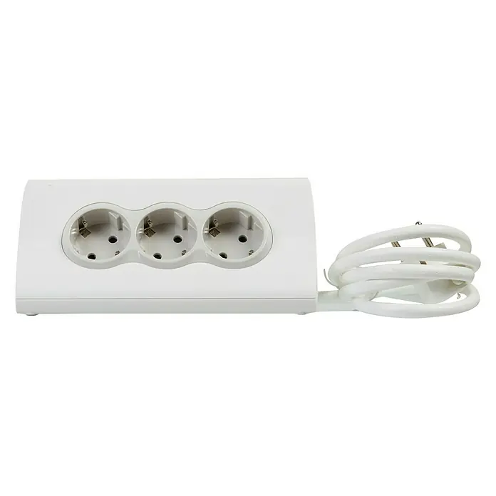 Legrand Base de enchufe múltiple 3t x 2p + 2 usb tablet - Blanco, Longitud del cable: 1,5 m, IP20, Con interruptor - Regleta con tres enchufes y cable blanco. Ideal para usar en la oficina o en casa para conectar varios dispositivos simultáneamente.