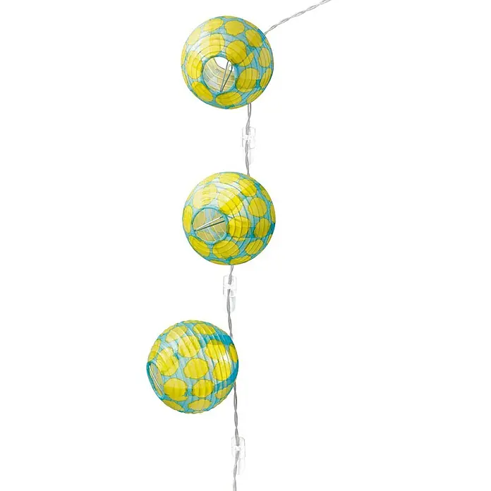 3M Command Gancho para colgar 17026CLR - Plástico, Transparente - Una cadena de luces con tres farolillos de papel amarillos y azules, perfectos para crear un ambiente cálido y festivo.
