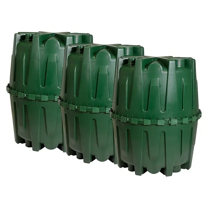 4rain Zisterne Herkules - Gesamt Fassungsvermögen: 4.800 l, 3 Stk., Dunkelgrün - Drei grüne Regenwassertanks aus Kunststoff im Stapel. Ideal zur Gartenbewässerung und Wasserspeicherung, umweltfreundlich und effizient.