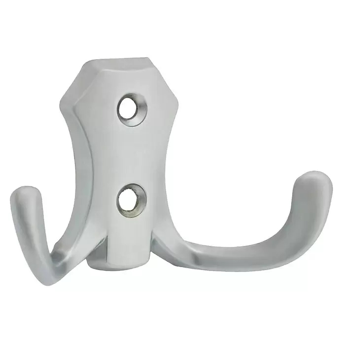 Walteco Garderobenhaken Romana II - L x B x H: 77 x 47 x 30 mm, Anzahl Haken: 2 Stk., Verchromt matt - Ein silberfarbener Doppelkleiderhaken aus Metall mit zwei Befestigungslöchern.