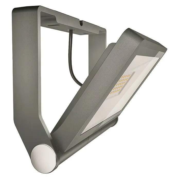 Steinel Proyector LED XLED ONE - 17,8 W, L x An x Al: 17,3 x 22,9 x 19,5 cm, Acero inoxidable, Blanco cálido - Primer plano de una moderna lámpara de pared LED plateada, que destaca su diseño elegante y la construcción de alta calidad.