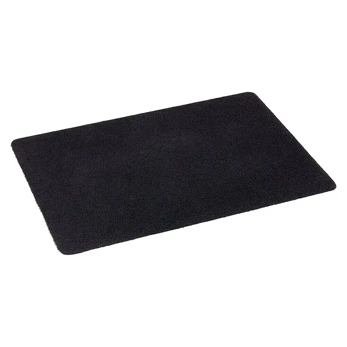Astra Fußmatte Power Rib - Schwarz, 50 x 80 cm - Ein rechteckiger, dunkler Teppich mit abgerundeten Ecken liegt auf einem weißen Hintergrund. Ideal für Eingänge oder Badezimmer.