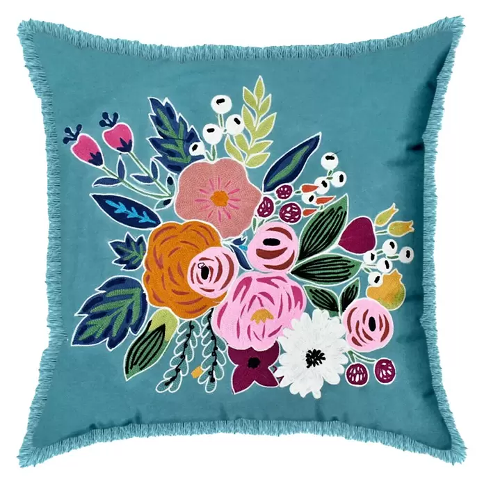 Kissen Rose - Türkis, 45 x 45 cm, 100 % Baumwolle - Türkises Kissen mit bunter Blumenstickerei und Fransenkanten.