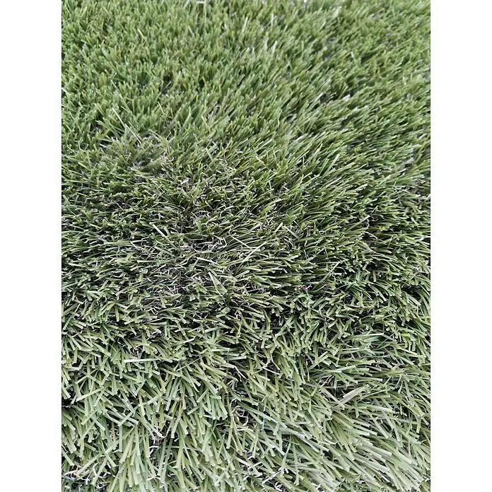 Césped artificial Bogotá - 5 x 1 m, Altura del pelo: 30 mm, 15.750 puntadas/m² - Primer plano de césped artificial, que ofrece una superficie de césped verde realista para jardines, campos deportivos y paisajismo.