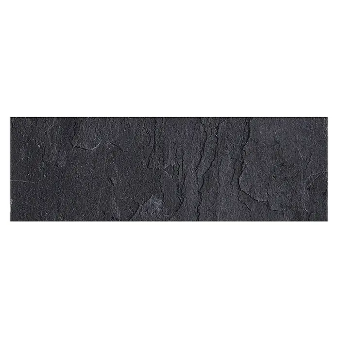 Resopal Premium Küchenarbeitsplatte nach Maß - Raja Black, Stärke: 3,8 cm, Breite: 63,5 cm - Nahaufnahme einer länglichen, dunkelgrauen Schieferfliese mit rauer, strukturierter Oberfläche und natürlichen Maserungen.