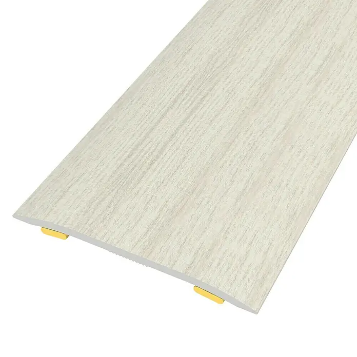 Baglinox Junta de transición Roble - F6 - 90 cm x 38 mm, Pegado - Esta imagen muestra un perfil de transición claro y moderno para suelos, ideal para una conexión sin juntas entre habitaciones. Perfecto para laminado o parqué.