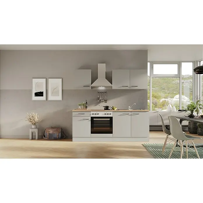 Flex-Well Lund Singleküche Typ 2 - Breite: 210 cm, Lichtgrau, Mit Elektrogeräten - Moderne Küche mit hellgrauen Schränken, Holz-Arbeitsplatte und Edelstahl-Dunstabzugshaube, die ein stilvolles und funktionales Design bietet.