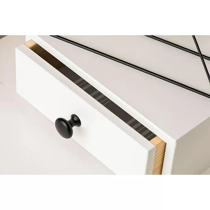 Rei Pomo para muebles - Diámetro: 25 mm, Negro - Cajón blanco con pomo negro, entreabierto, mostrando interior de madera. Barras negras encima.