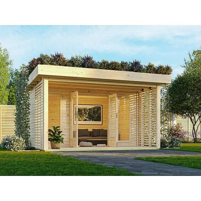 Karibu Gartenhaus Lily - Außenmaß inkl. Dachüberstand (B x T): 440 x 442 cm, Holz, Naturbelassen - Ein modernes Gartenhaus mit Flachdach und viel Tageslicht, umgeben von Grün, bietet einen stilvollen Rückzugsort im Freien.