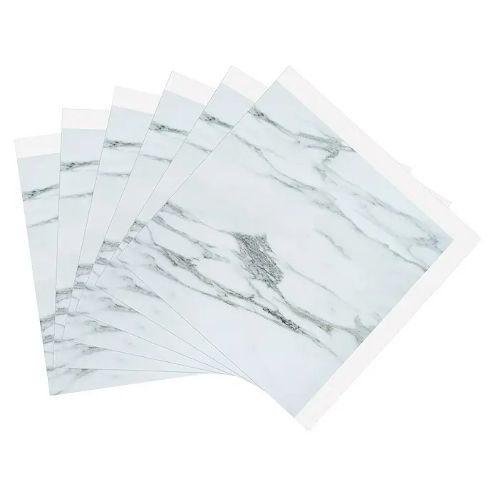 D-c-fix Fliesensticker Wall Tiles - 6 Stk., 30,5 x 30,5 cm, Premium Marble - Eine Nahaufnahme von sechs Marmorfliesen mit weißen Rändern, die einen modernen und eleganten Look für jeden Raum bieten.