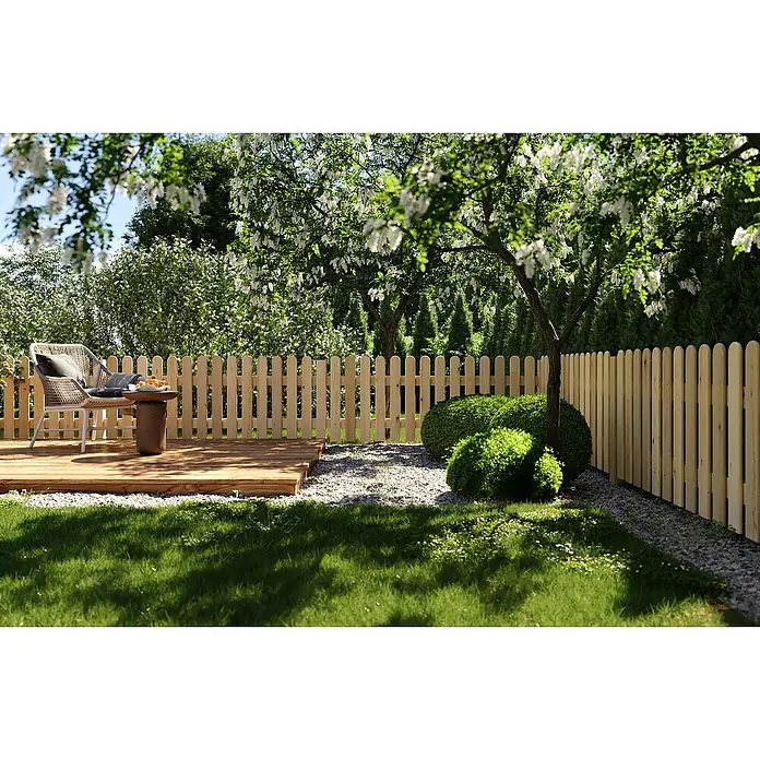 Joda Vorgartenzaun Lübeck - 180 x 80 cm, Holz - Ein idyllischer Garten mit Holzzaun. Die Holzzaun bietet Privatsphäre und fügt sich nahtlos in die natürliche Umgebung ein.