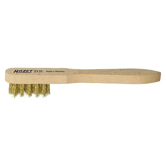 Hazet Zündkerzenbürste 2131 - Messing, Länge: 150 mm - Eine HAZET 2131 Messingbürste mit Holzgriff, hergestellt in Deutschland, ideal für Reinigungs- und Entgratungsarbeiten.
