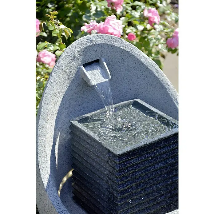 Dobar Kunststeinbrunnen - 49,5 x 49,5 x 66,5 cm - Dieser stilvolle Gartenbrunnen mit Kaskadenfunktion ist eine entspannende und beruhigende Ergänzung für jeden Außenbereich.