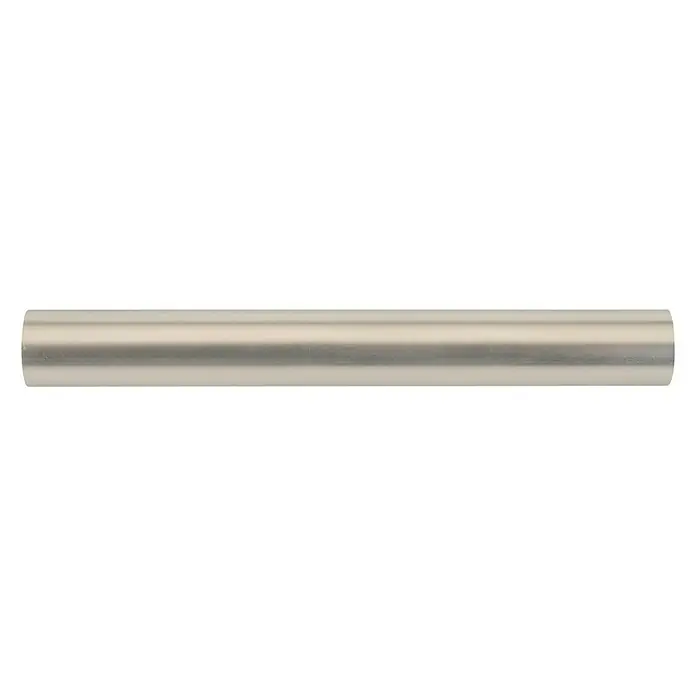 Barra para cortinas metálica - Ø x L: 22 mm x 250 cm, Plateado - Primer plano de una barra de cortina plateada. El producto es simple, moderno y hecho de material duradero.