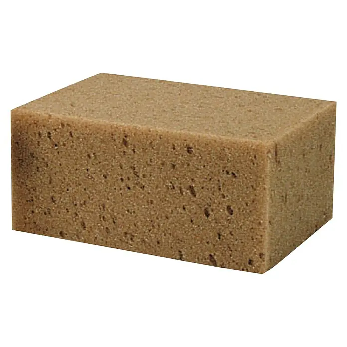 Esponja rectangular - L x An x Al: 14,5 x 10,5 x 6 cm, 1 ud. - Aquí hay una esponja rectangular marrón con una textura porosa, perfecta para la limpieza o proyectos creativos.