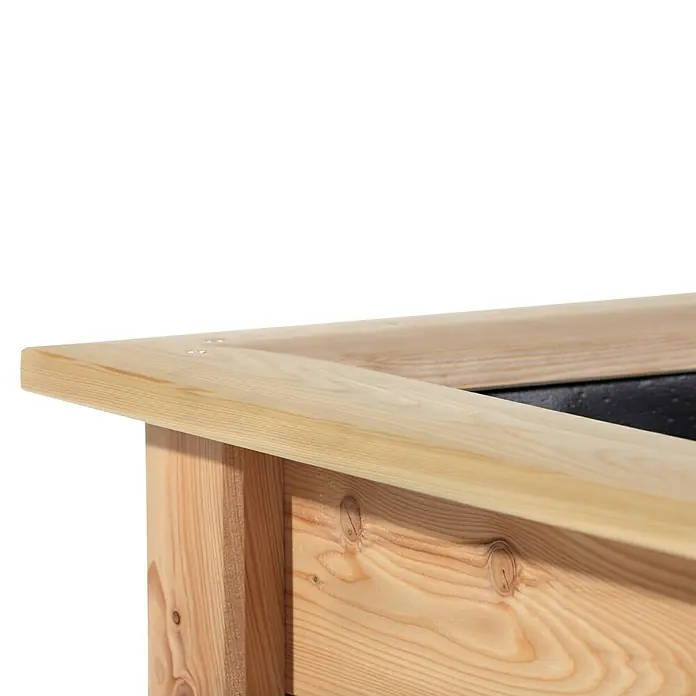 KGT Hochbeet Woody 130 - 131 x 99 x 79 cm, Holz - Nahaufnahme eines aus hellem Holz gefertigten Hochbeets, das sich ideal für den Garten eignet und mit einer stabilen Konstruktion punktet.